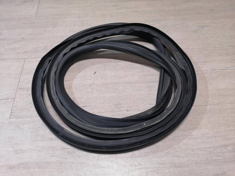 Rio 4 №1 уплотнитель багажника