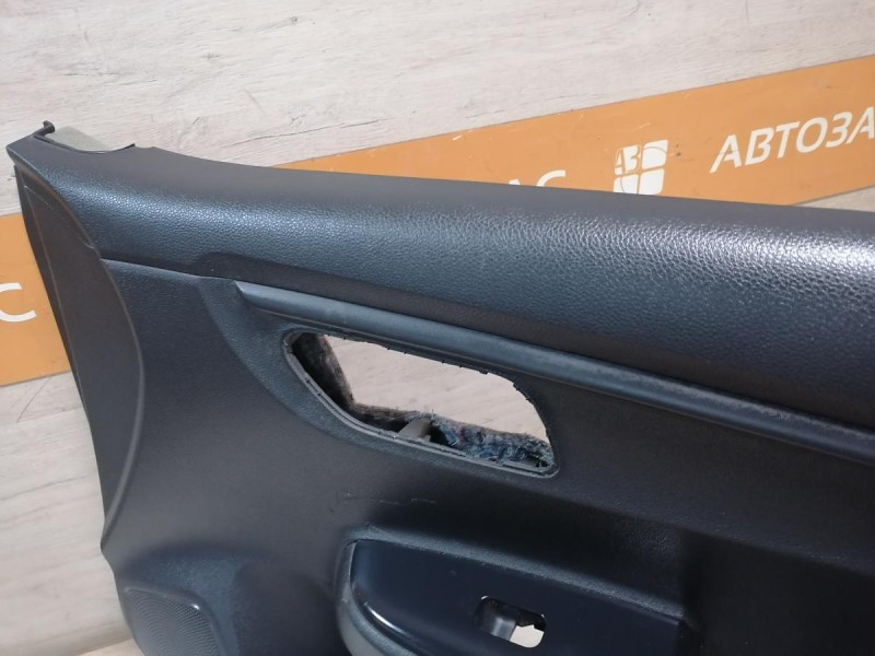 Rio 4 №1 обшивка двери передняя правая