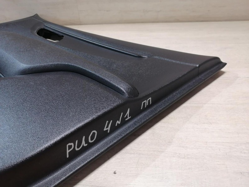 Rio 4 №1 обшивка двери передняя правая