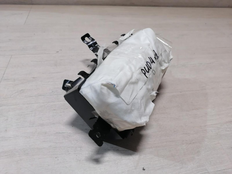 Rio 4 №1 подушка безопасности пассажира