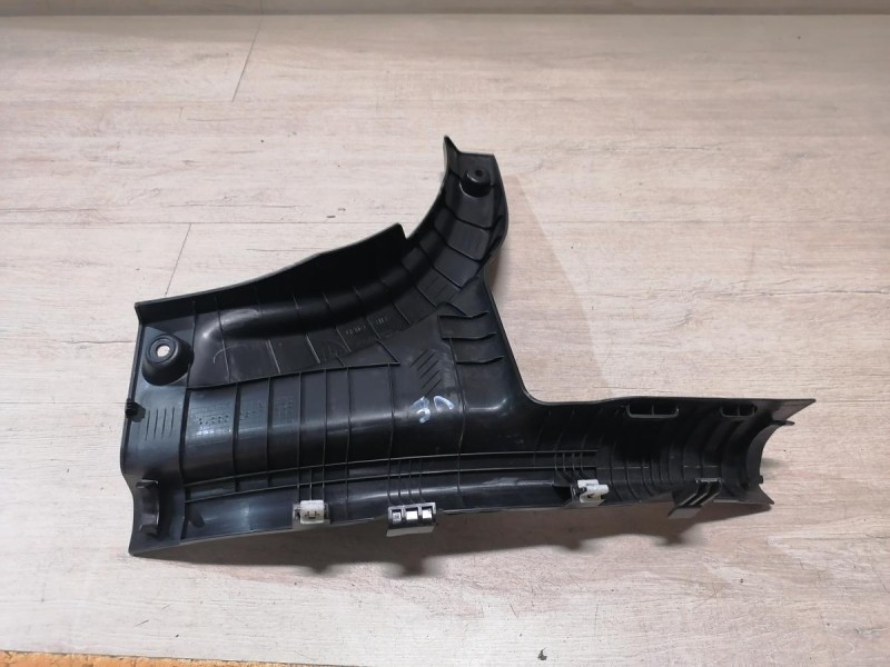 Rio 4 №1 обшивка порога задняя левая