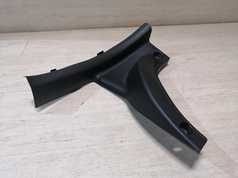 Rio 4 №1 обшивка порога задняя правая