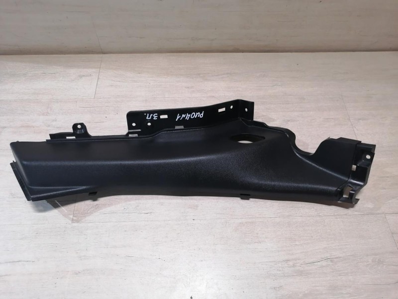 Rio 4 №1 обшивка задней стойки нижняя правая