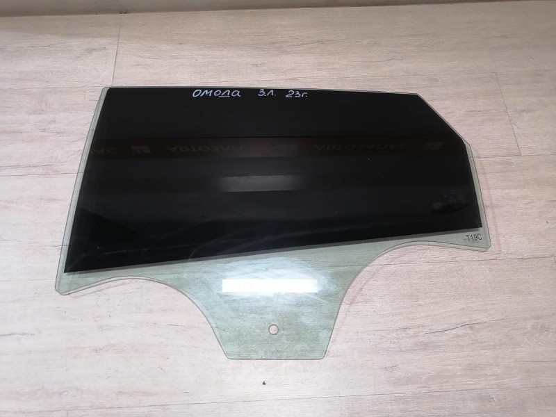 Omoda C5 стекло заднее левое 23