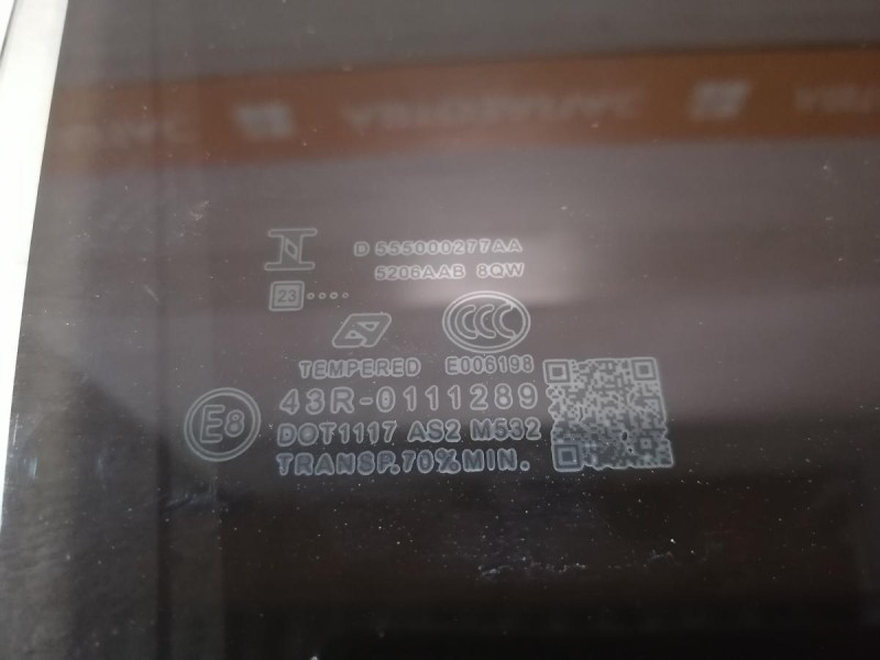 Omoda C5 стекло заднее правое 23