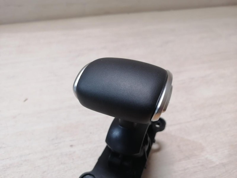 Omoda C5 кулиса