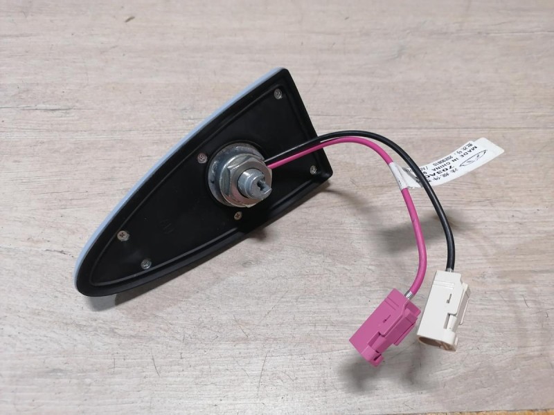 Omoda C5 антенна плавник