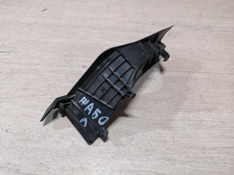 Omoda C5 уголок жабо левый