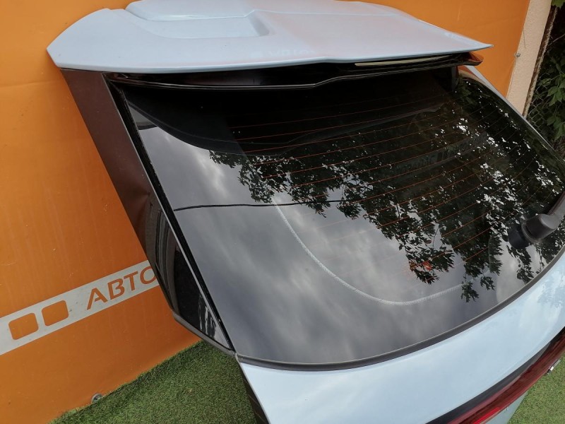 Omoda C5 крышка багажника в сборе