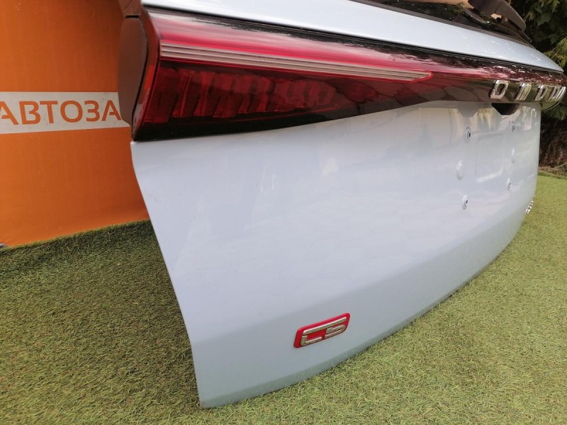 Omoda C5 крышка багажника в сборе