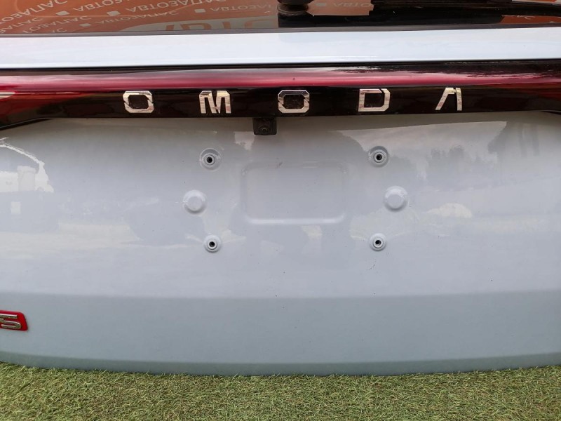 Omoda C5 крышка багажника в сборе