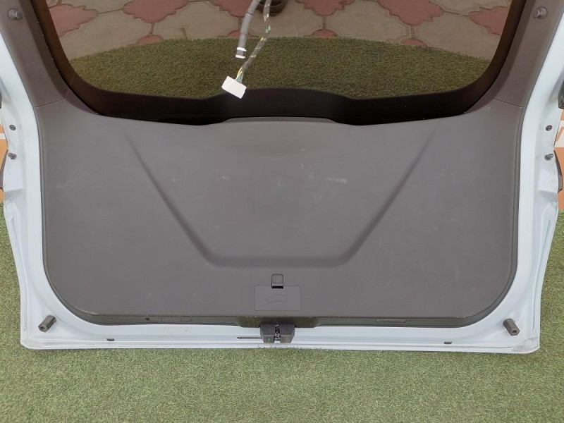 Omoda C5 крышка багажника в сборе