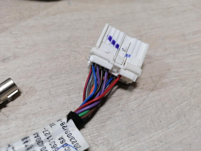 Omoda C5 зеркало левое камера 360