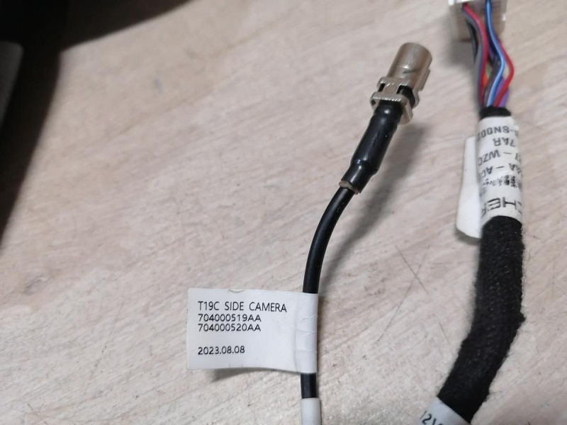 Omoda C5 зеркало левое камера 360