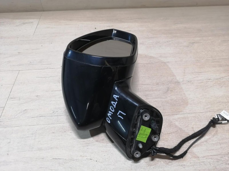 Omoda C5 зеркало правое камера 360