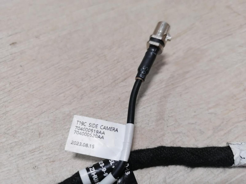 Omoda C5 зеркало правое камера 360