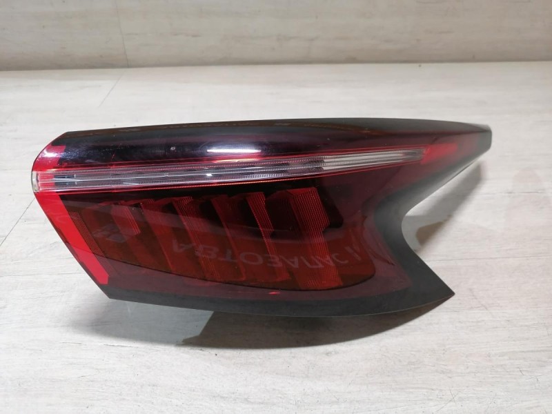 Omoda C5 фонарь правый