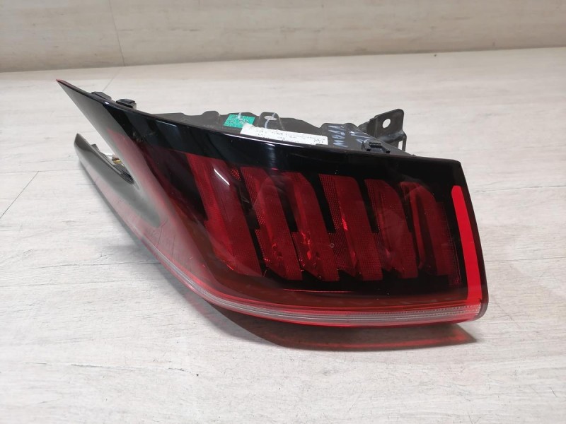 Omoda C5 фонарь правый