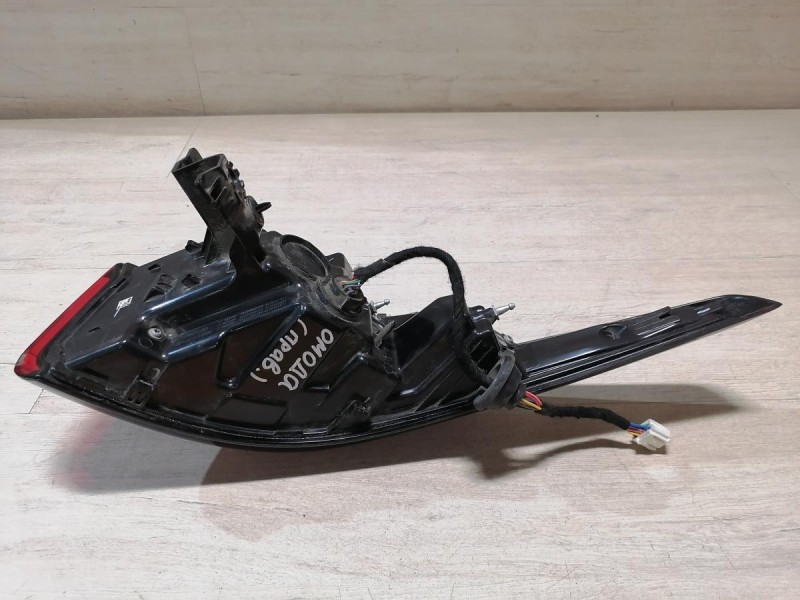 Omoda C5 фонарь правый