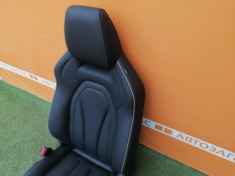 Omoda C5 сиденья передние деф