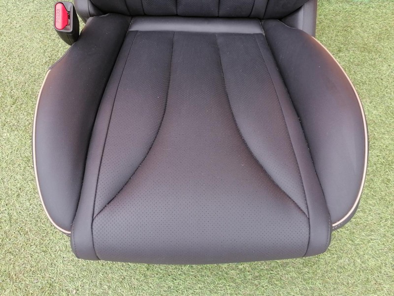 Omoda C5 сиденья передние деф