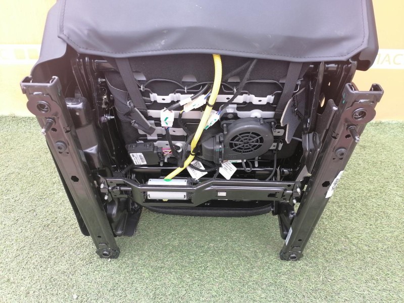 Omoda C5 сиденья передние деф