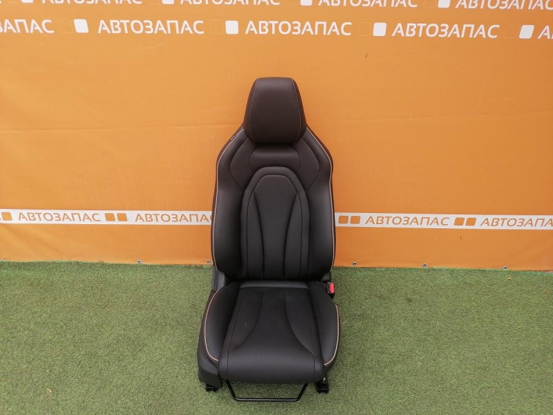 Omoda C5 сиденья передние деф