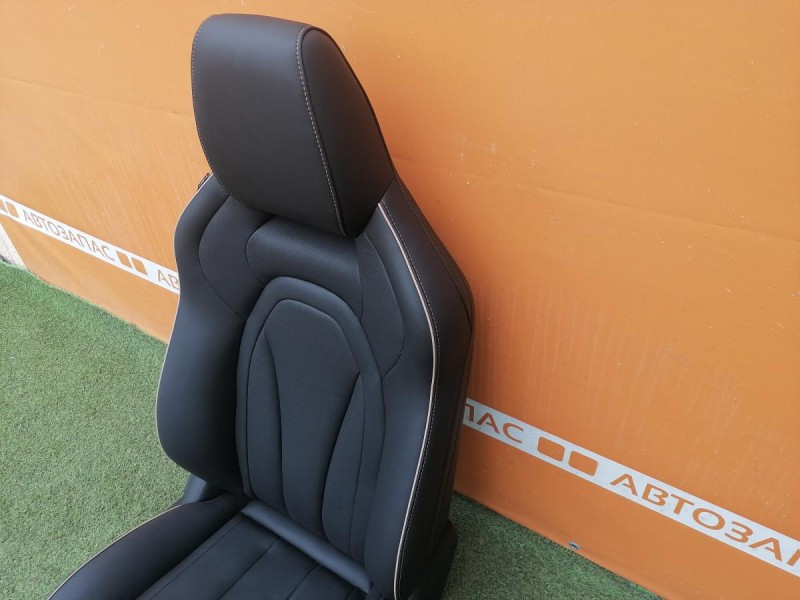 Omoda C5 сиденья передние деф