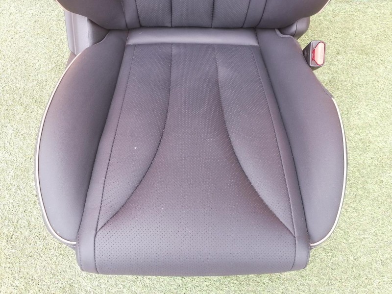 Omoda C5 сиденья передние деф