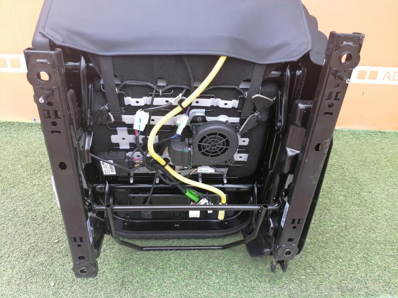 Omoda C5 сиденья передние деф