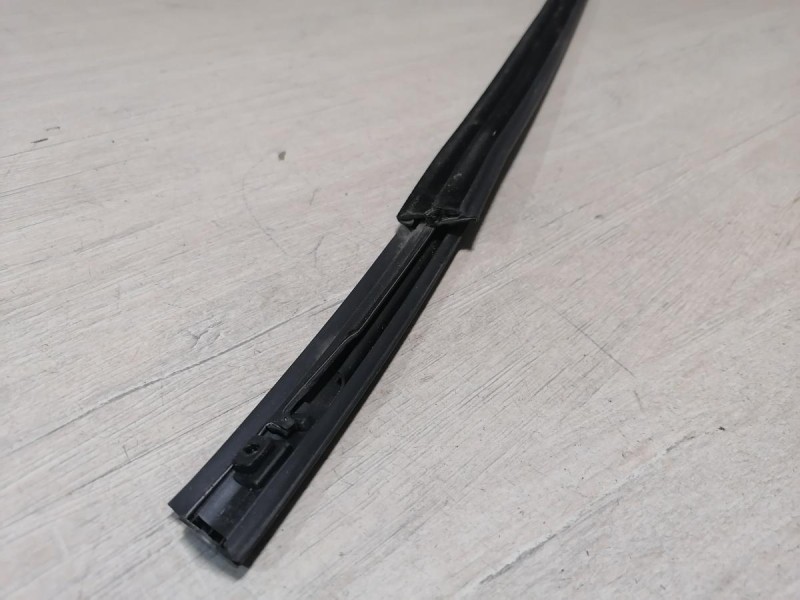 Omoda C5 бархотка наружная задняя левая