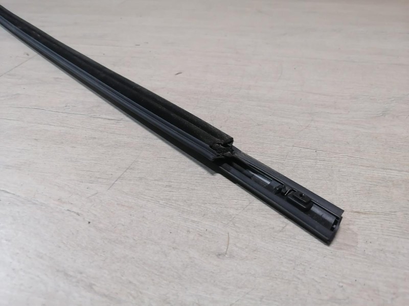 Omoda C5 бархотка наружная задняя левая