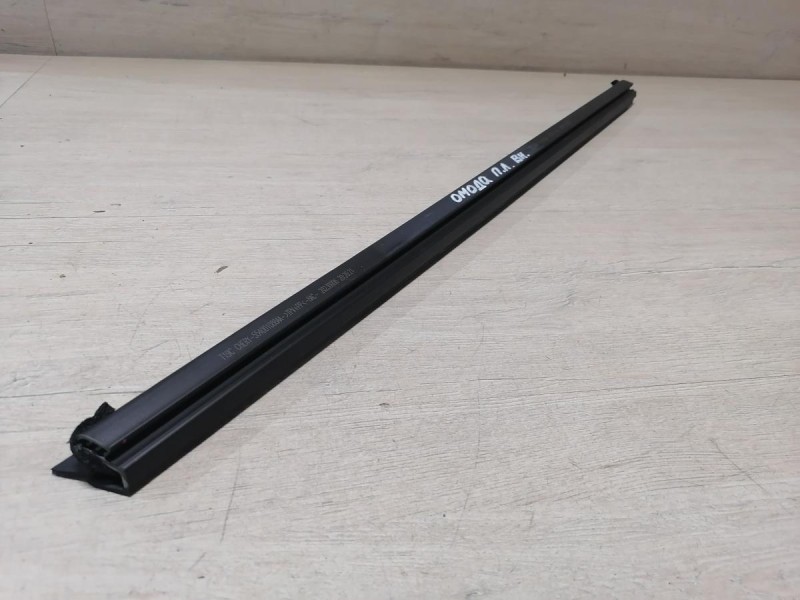 Omoda C5 бархотка внутренняя передняя левая