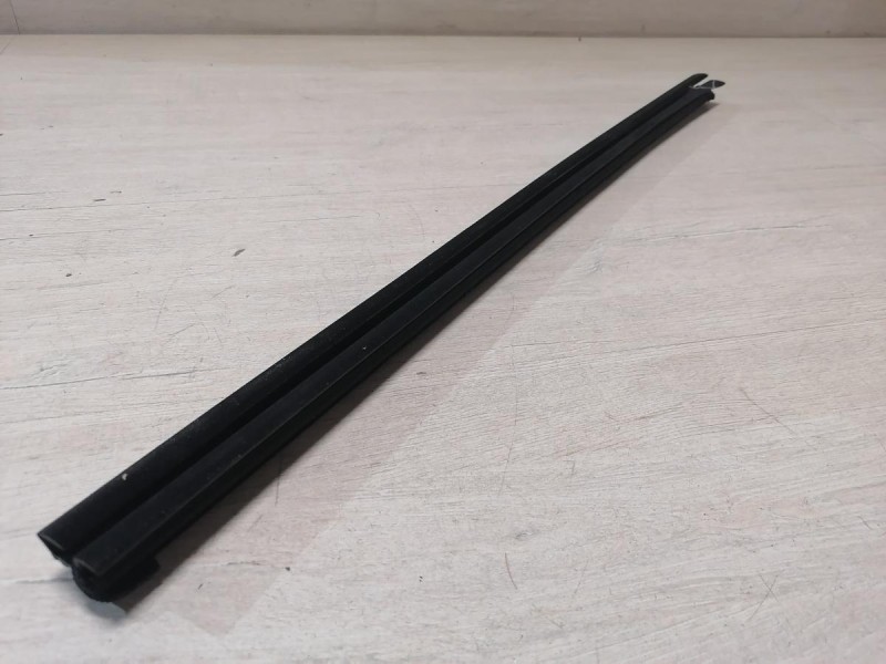 Omoda C5 бархотка внутренняя задняя правая