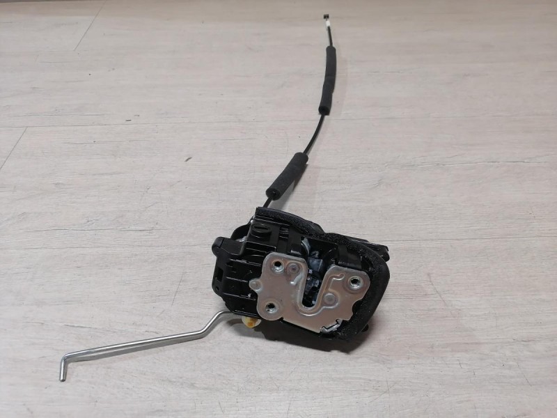 Omoda C5 замок двери задний правый