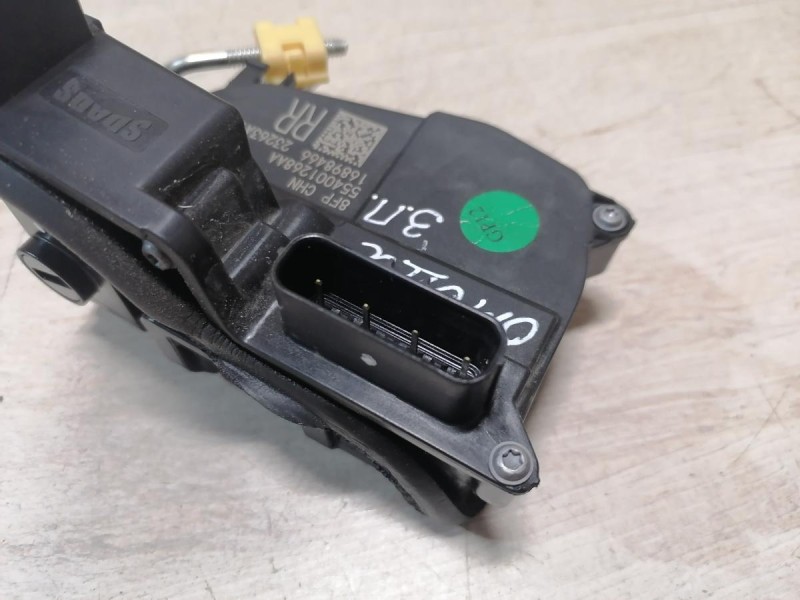 Omoda C5 замок двери задний правый