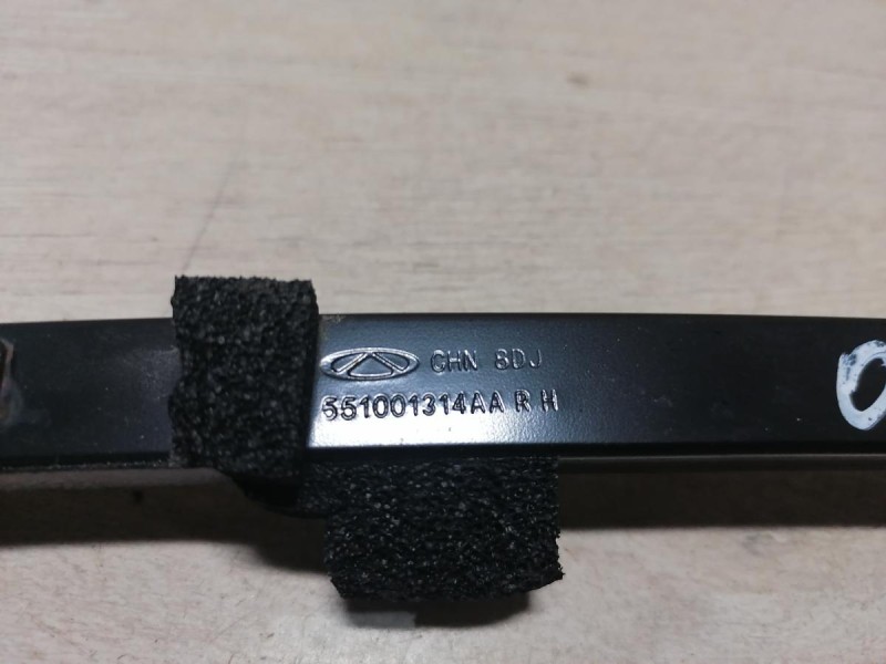 Omoda C5 направляющая стекла задняя правая