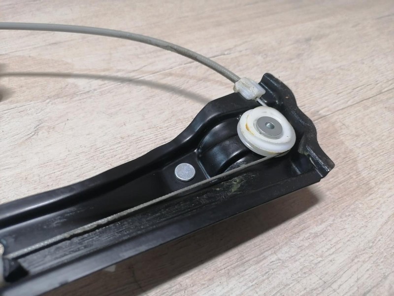 Omoda C5 стеклоподъемник задний правый