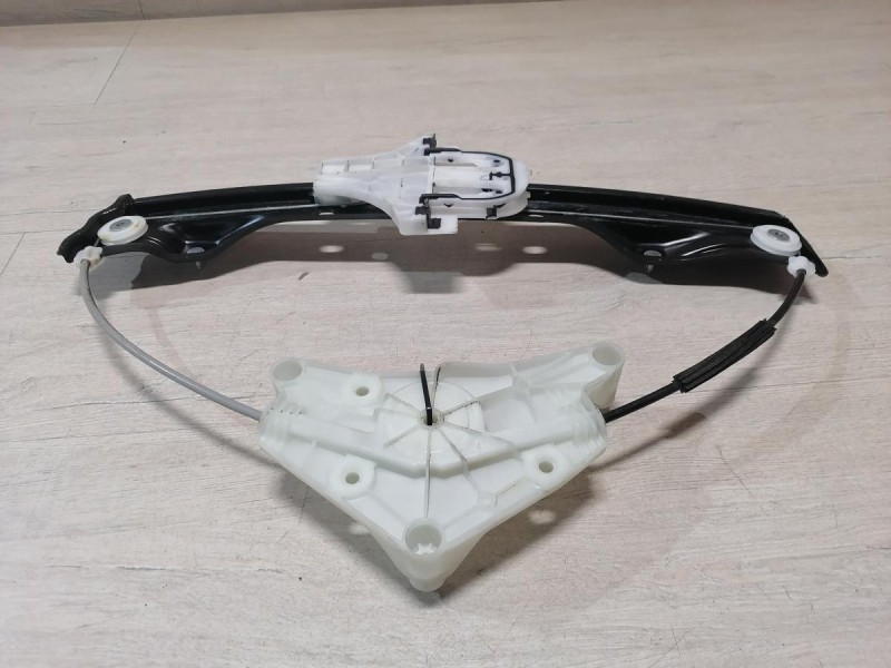 Omoda C5 стеклоподъемник задний правый