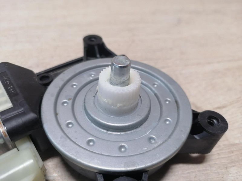 Omoda C5 моторчик стеклоподъемника задний правый