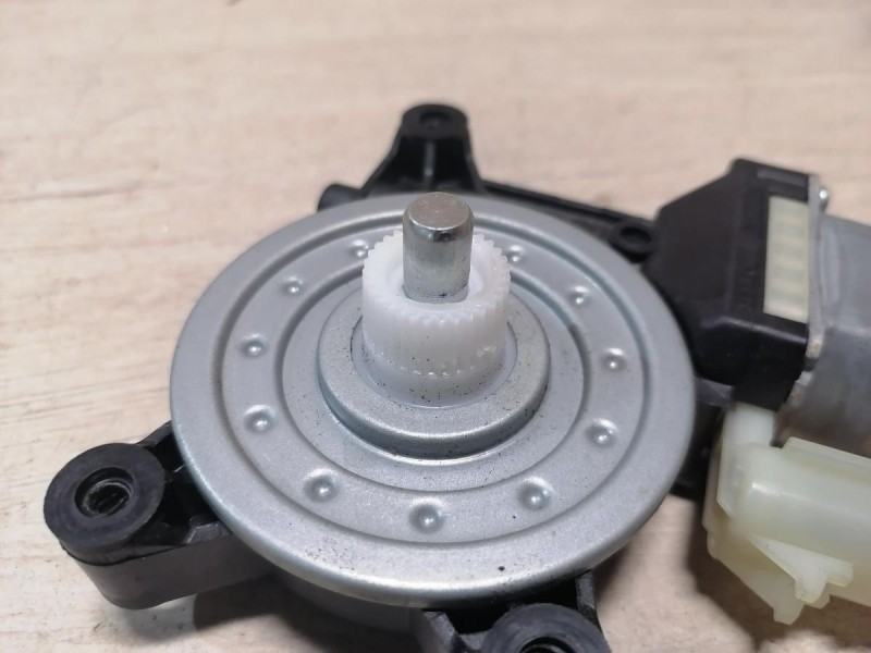 Omoda C5 моторчик стеклоподъемника задний левый