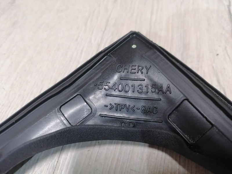 Omoda C5 бархотка верхняя задняя левая