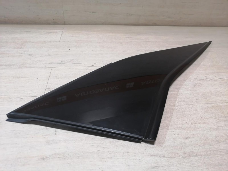 Omoda C5 накладка крыла задняя левая молдинг