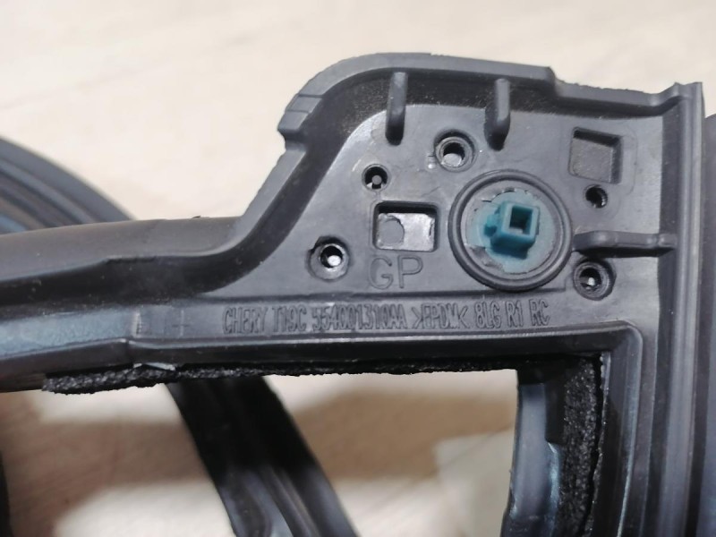 Omoda C5 уплотнитель двери передний правый