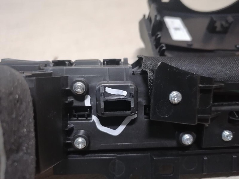 Omoda C5 дефлектор торпедо левый деф