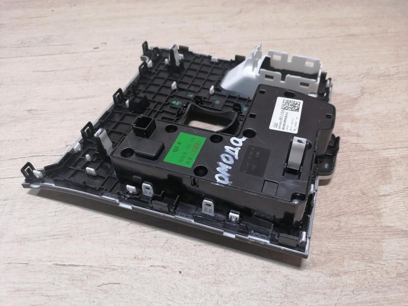 Omoda C5 блок кнопок центральной консоли подогрев аварийка