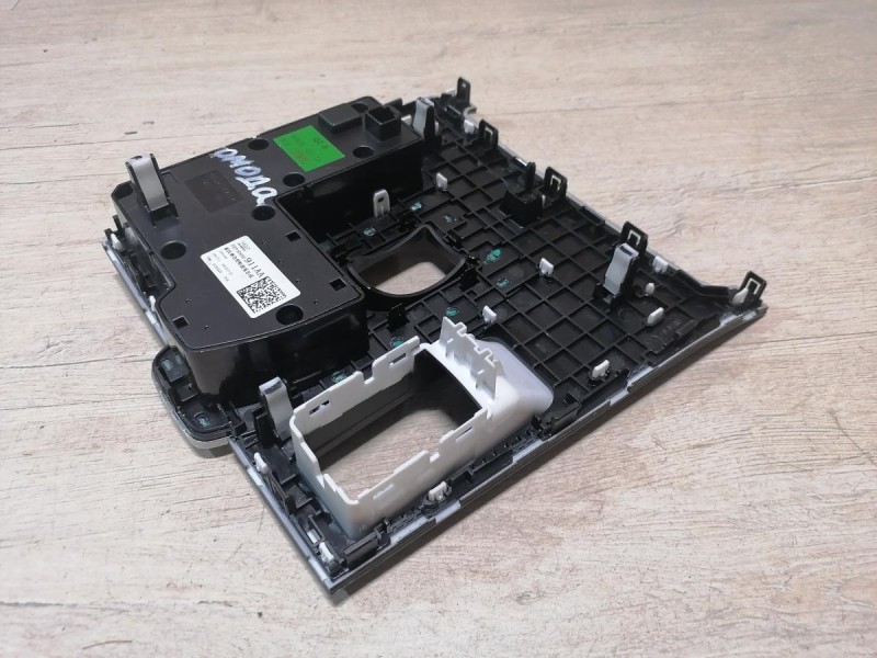 Omoda C5 блок кнопок центральной консоли подогрев аварийка