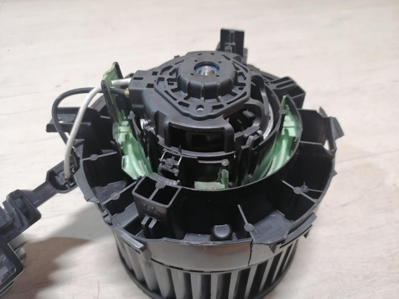 Omoda C5 моторчик печки деф