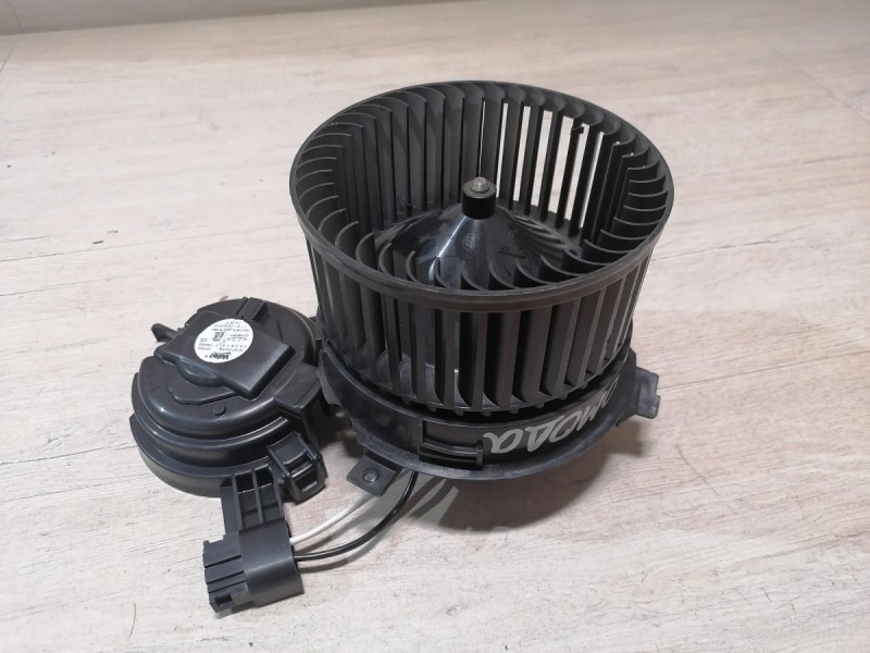 Omoda C5 моторчик печки деф