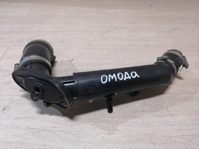 Omoda C5 патрубок интеркулера деф